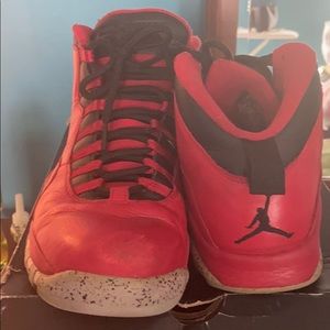 AIR JORDAN 10 RETRO 'BULLS OVER BROADWAY'